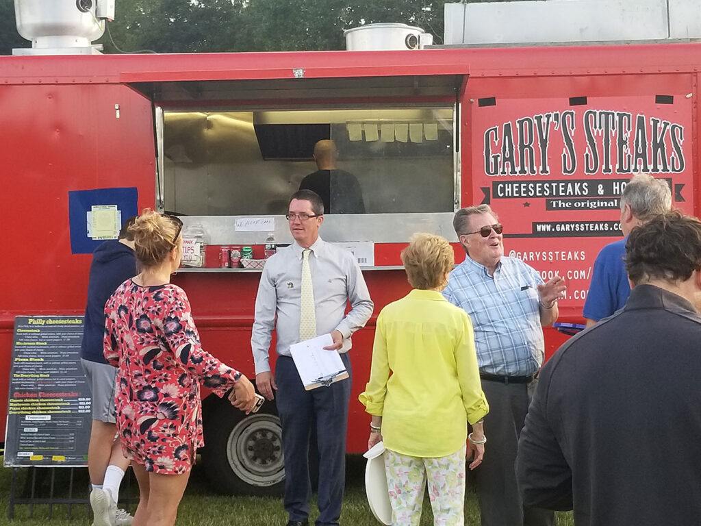 Labor day Wekend Party Huntington Club 2018 - Food truck Catering GARYSSTEAKS